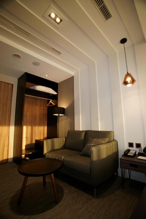 He-Jia Hotel Miaoli Kültér fotó