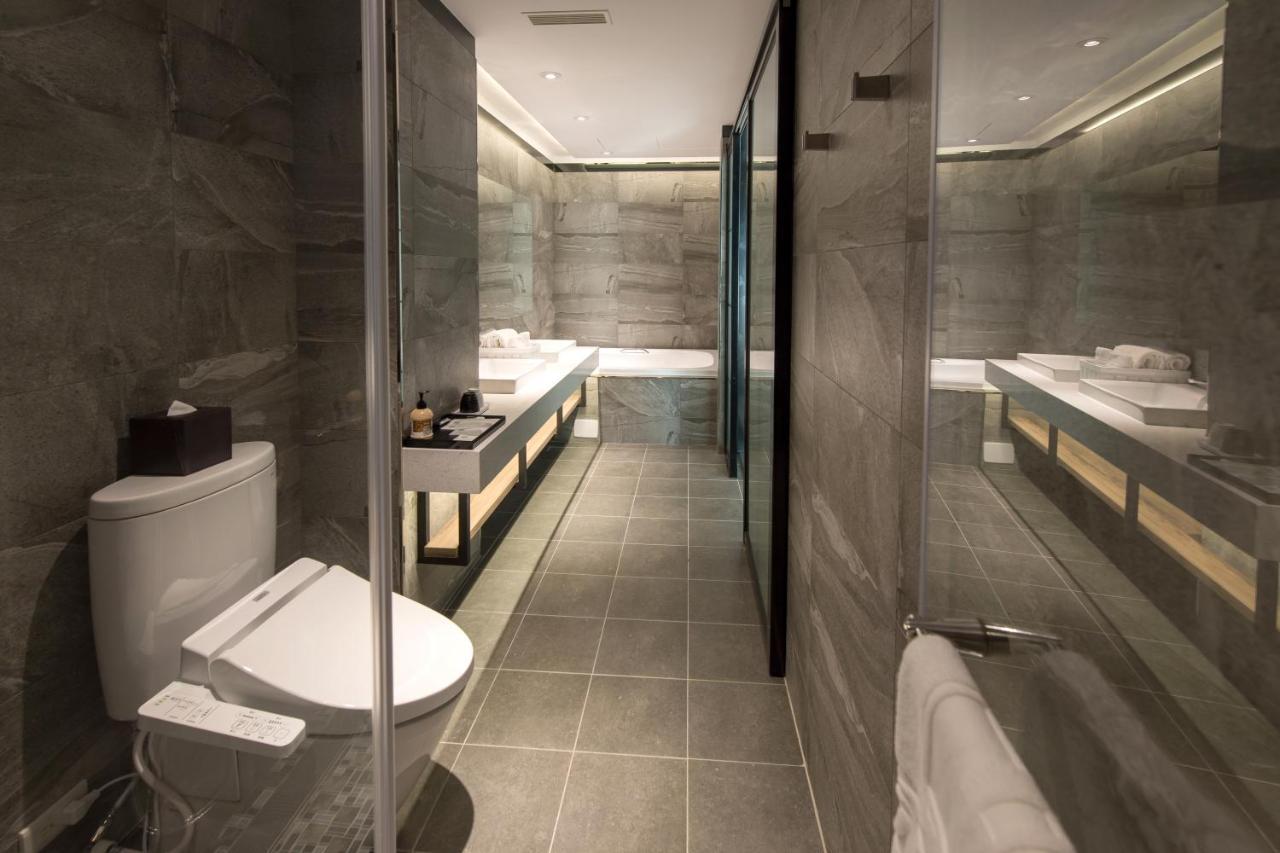 He-Jia Hotel Miaoli Kültér fotó