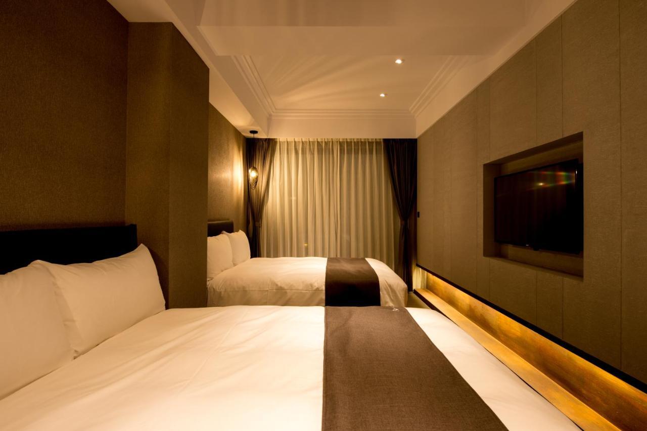 He-Jia Hotel Miaoli Kültér fotó