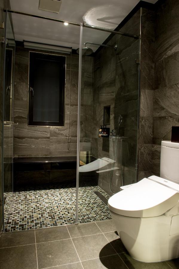 He-Jia Hotel Miaoli Kültér fotó