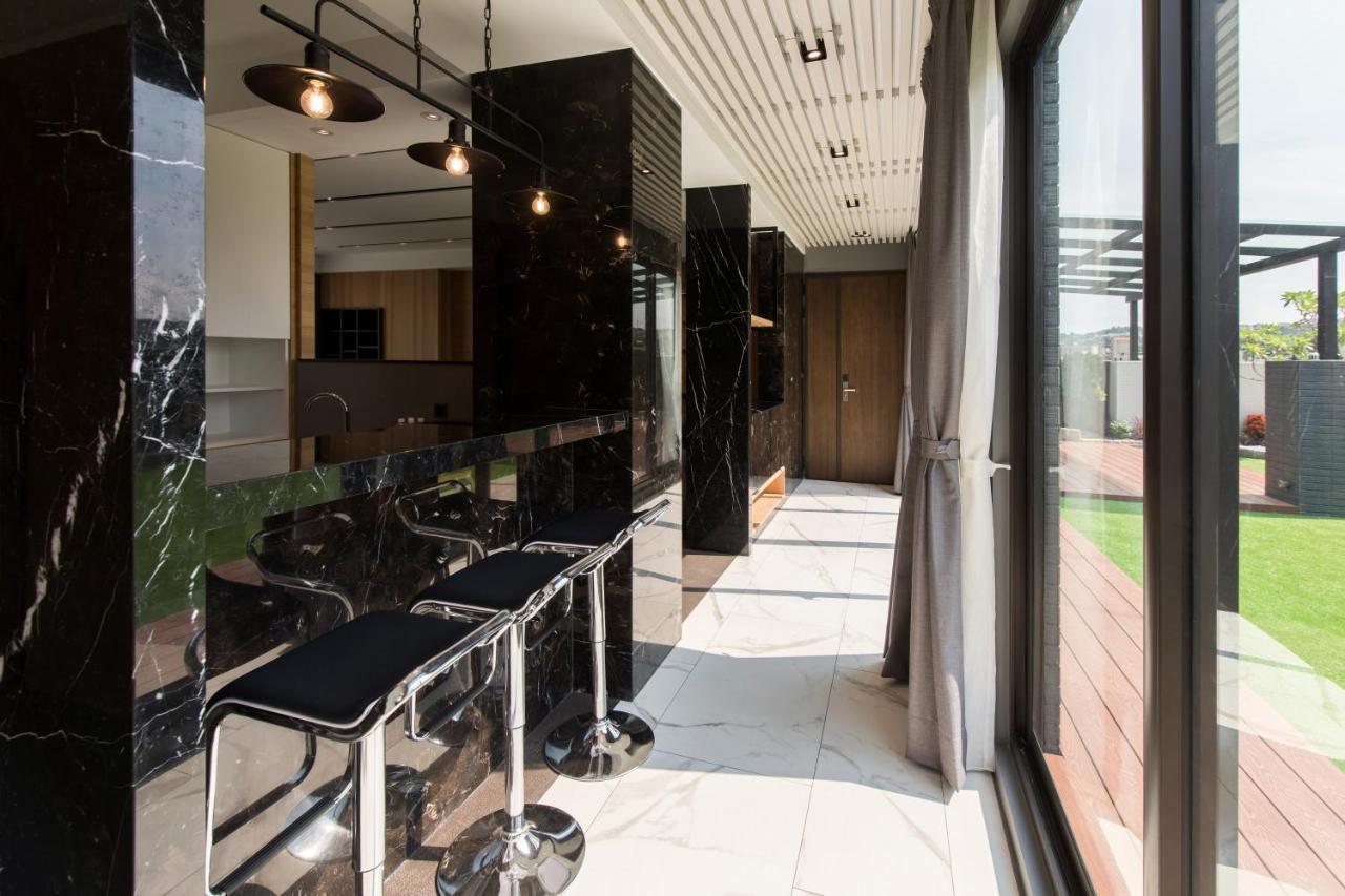 He-Jia Hotel Miaoli Kültér fotó