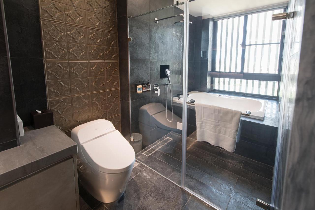 He-Jia Hotel Miaoli Kültér fotó